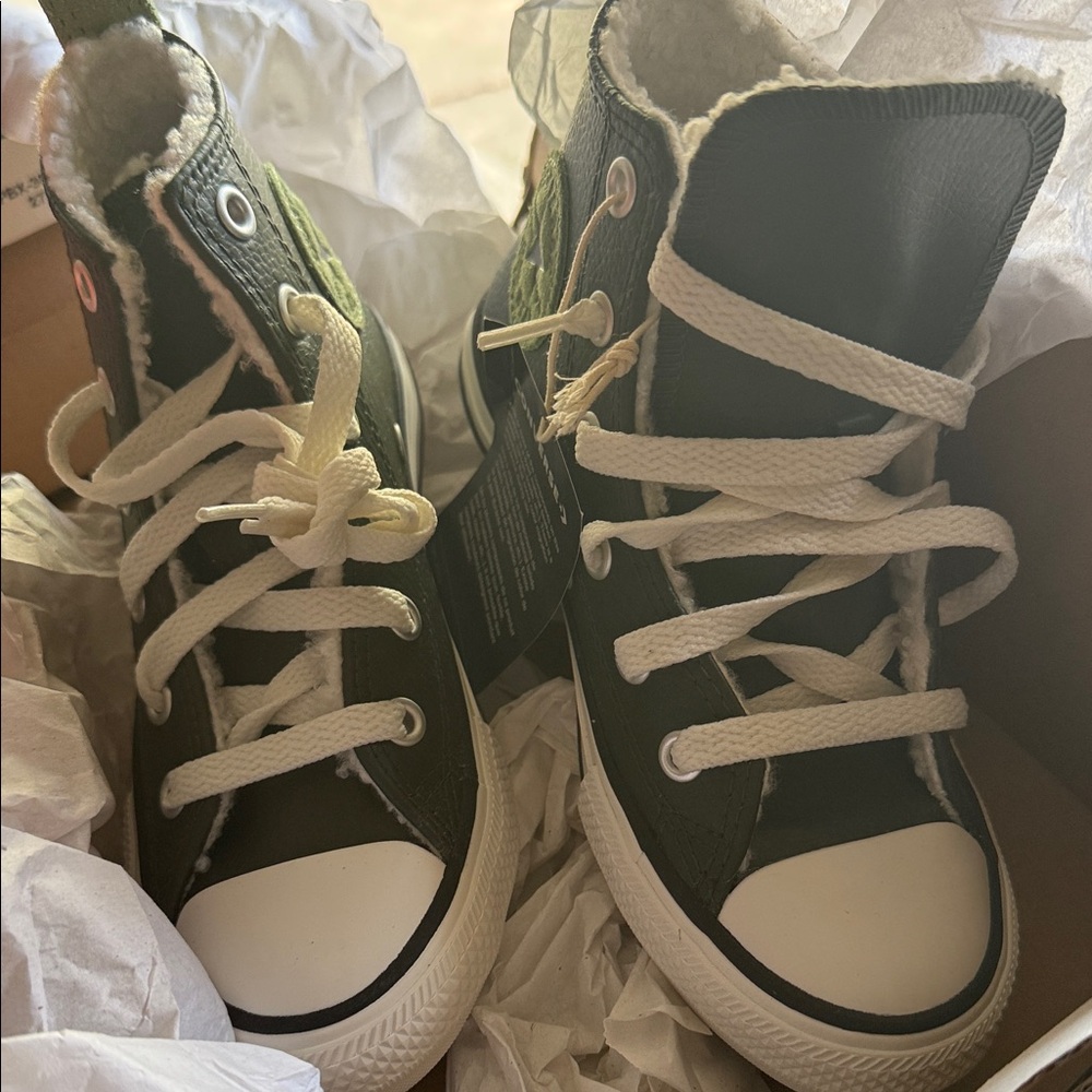 Converse CTAS Hi Utility Green/Black High Top Sneakers Box - Picture 3 of 6
